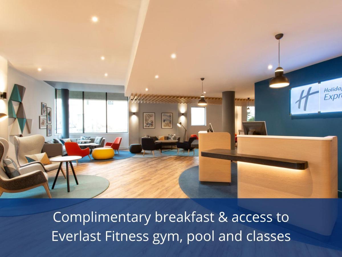 Holiday Inn Express Cheltenham Town Centre By Ihg Екстер'єр фото