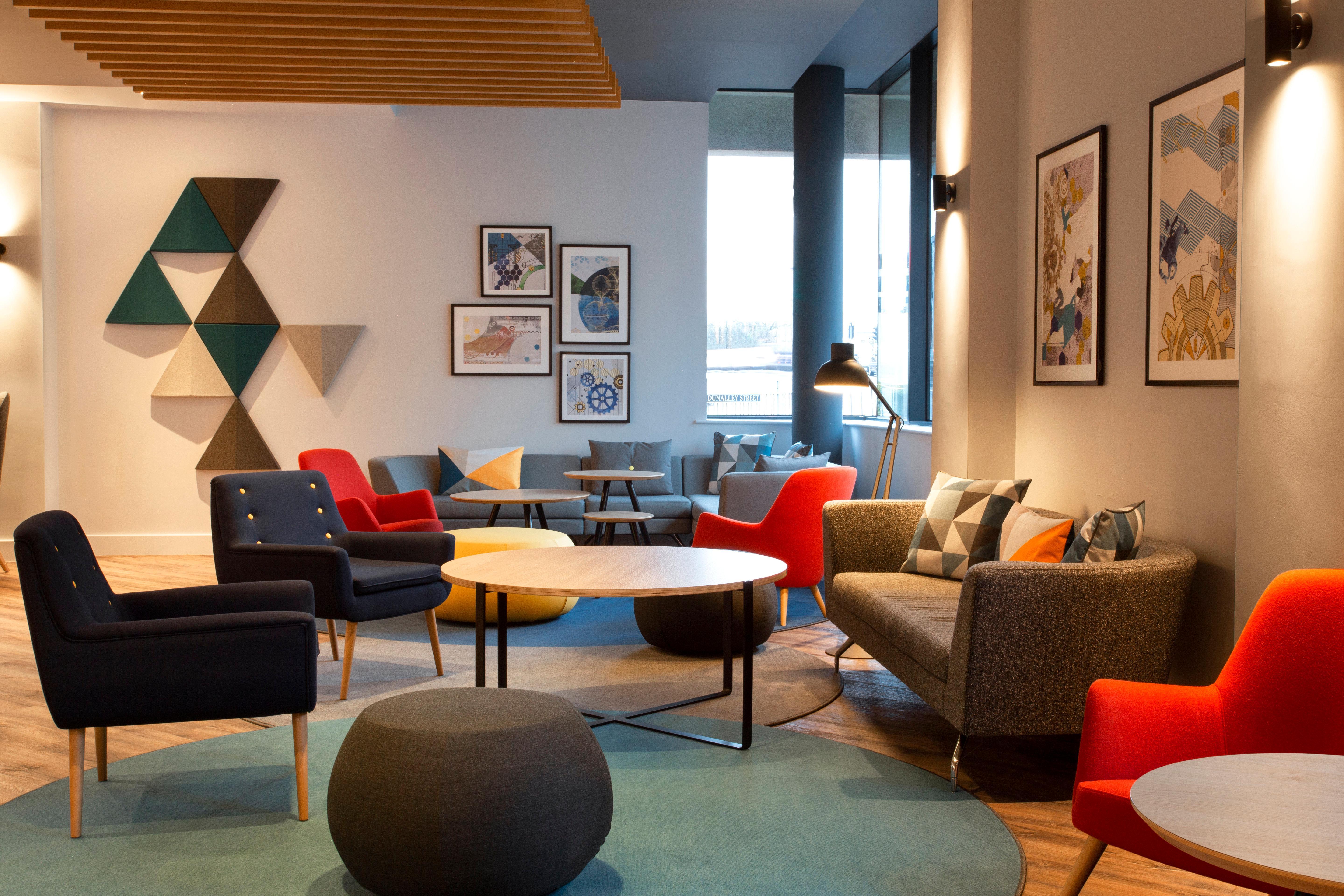 Holiday Inn Express Cheltenham Town Centre By Ihg Екстер'єр фото