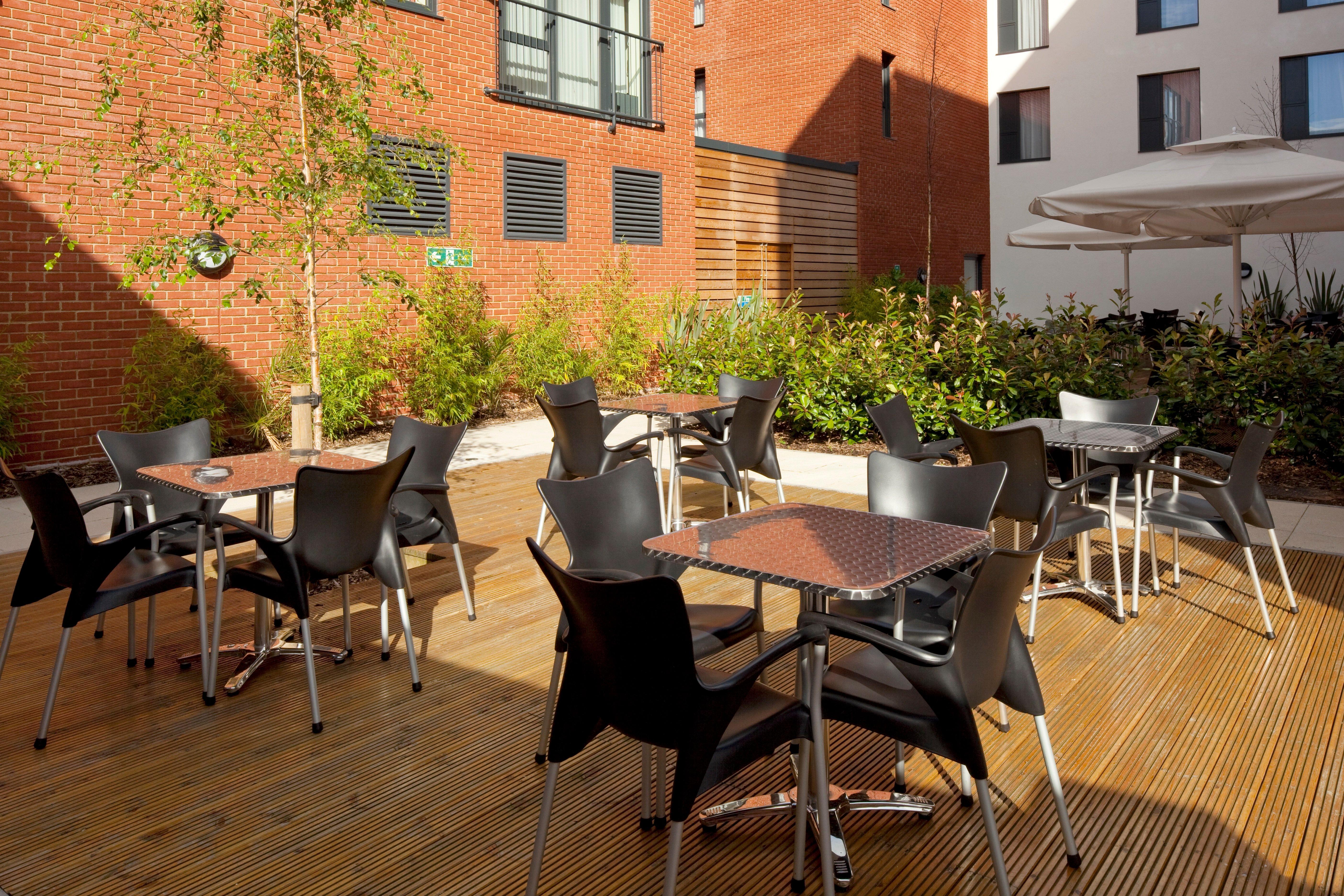 Holiday Inn Express Cheltenham Town Centre By Ihg Екстер'єр фото