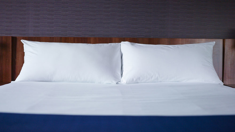Holiday Inn Express Cheltenham Town Centre By Ihg Екстер'єр фото