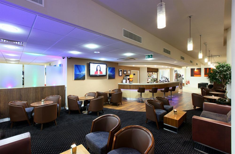 Holiday Inn Express Cheltenham Town Centre By Ihg Екстер'єр фото